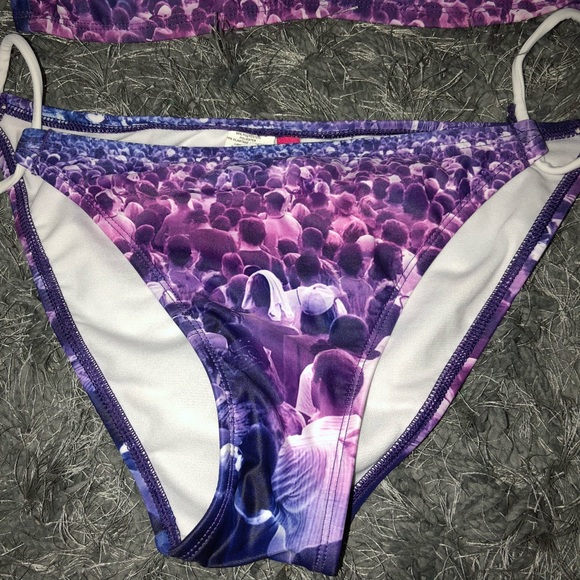 Bikini Lab two piece. - Picture 3 of 6